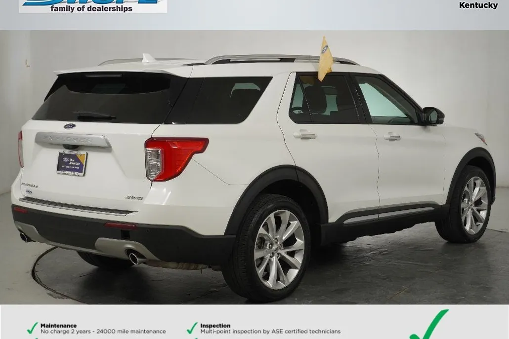 2022 Ford Explorer Platinum photo 1