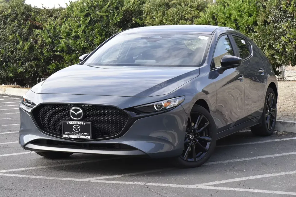 2026 Mazda Mazda3 Hatchback 2.5 s Carbon photo 1