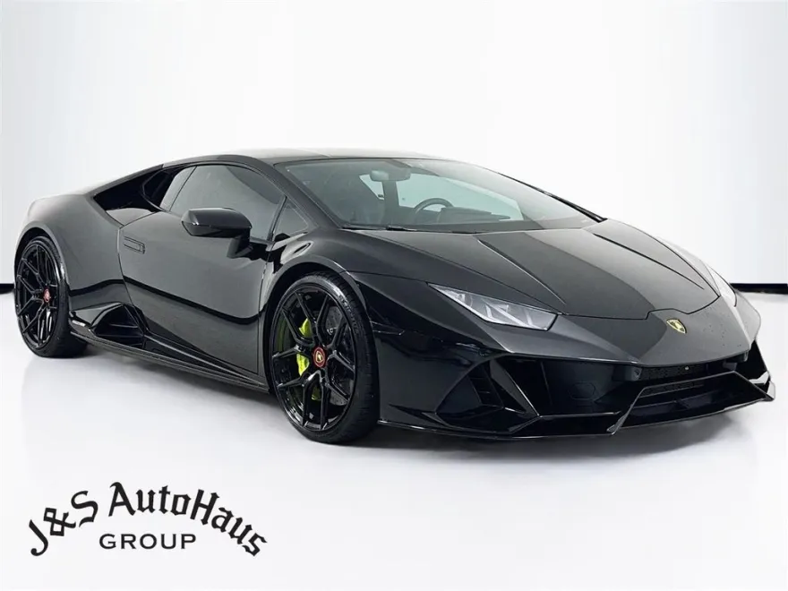 2021 Lamborghini Huracan Evo Base photo 1