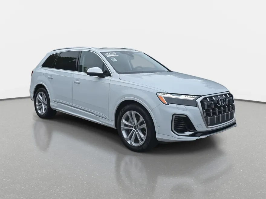 2025 Audi Q7 Prestige photo 1