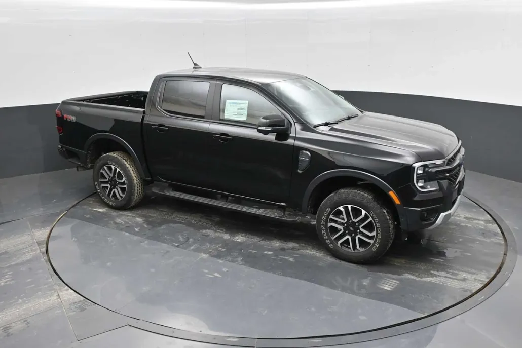 2024 Ford Ranger Lariat photo 1