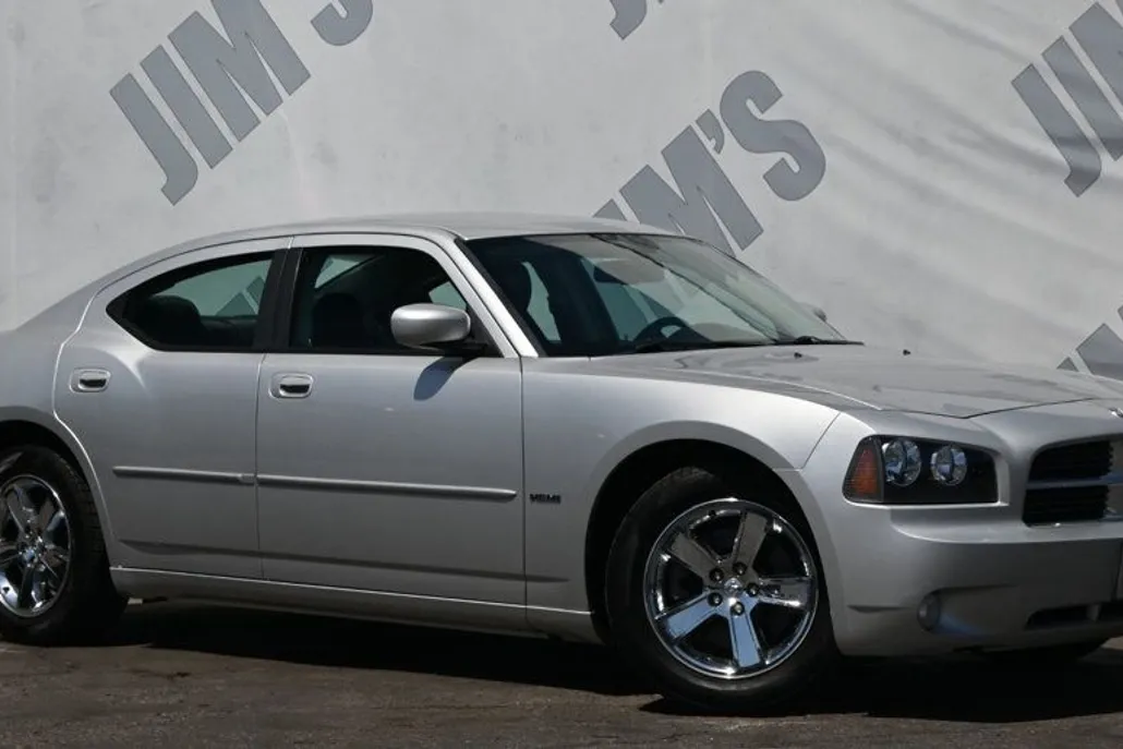 2010 Dodge Charger R/T photo 1