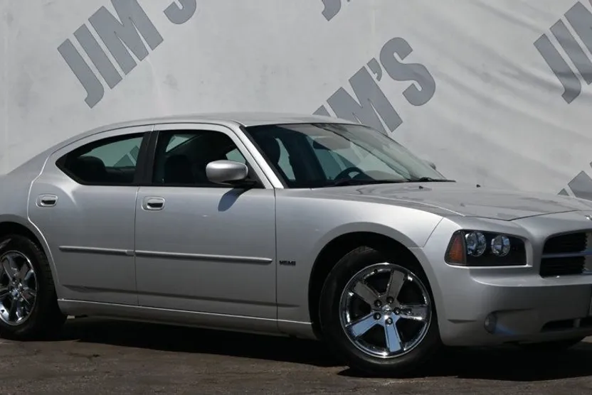 2010 Dodge Charger R/T photo 1