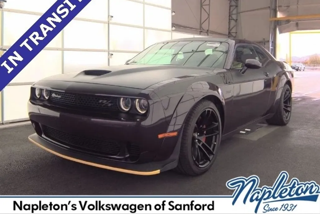 2022 Dodge Challenger R/T Scat Pack Widebody photo 1