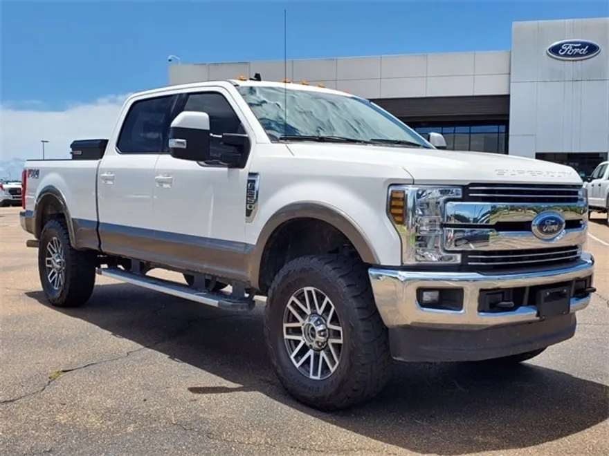 2019 Ford F-250 Lariat photo 1