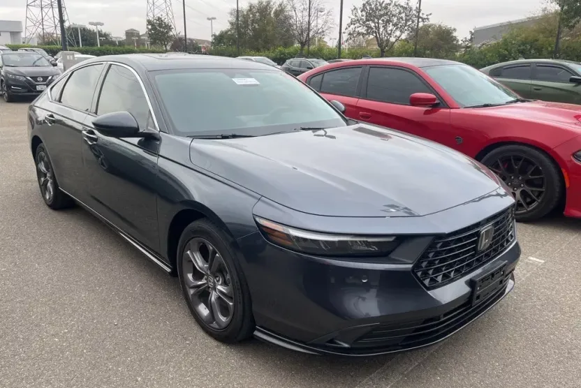 2023 Honda Accord Hybrid EX-L photo 1