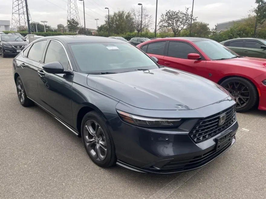 2023 Honda Accord Hybrid EX-L photo 1