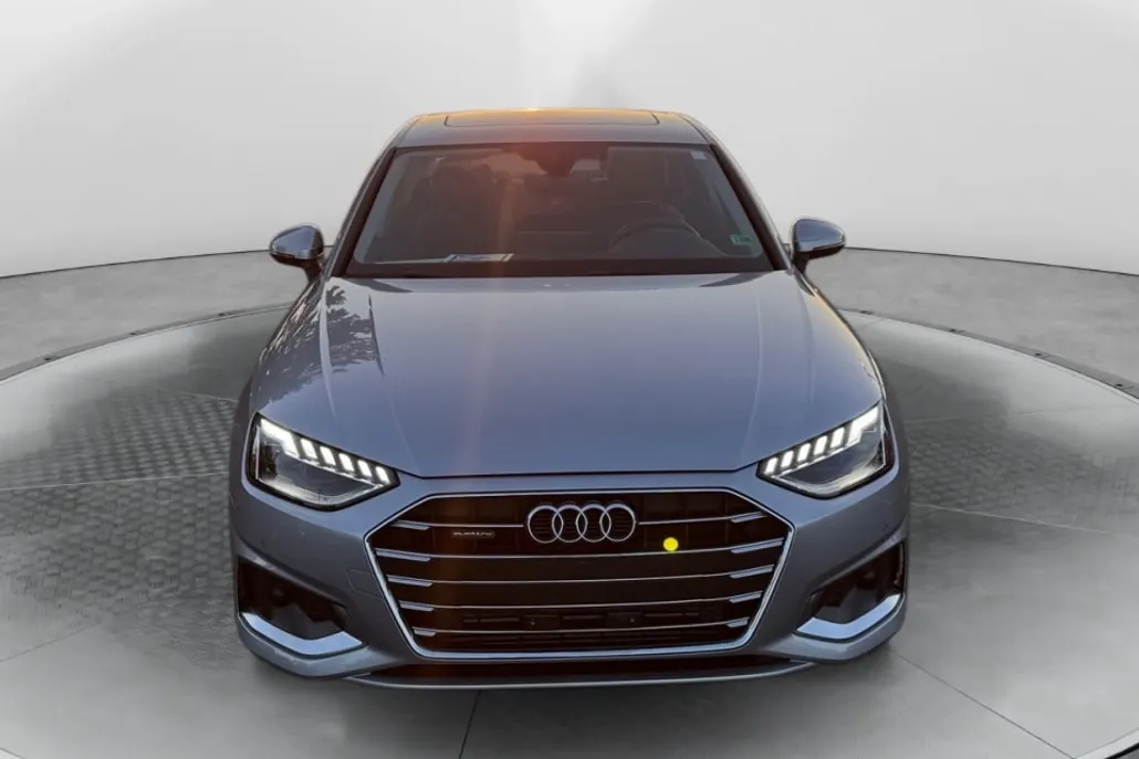 2023 Audi A4 Premium Plus 40 TFSI Quattro S line photo 1