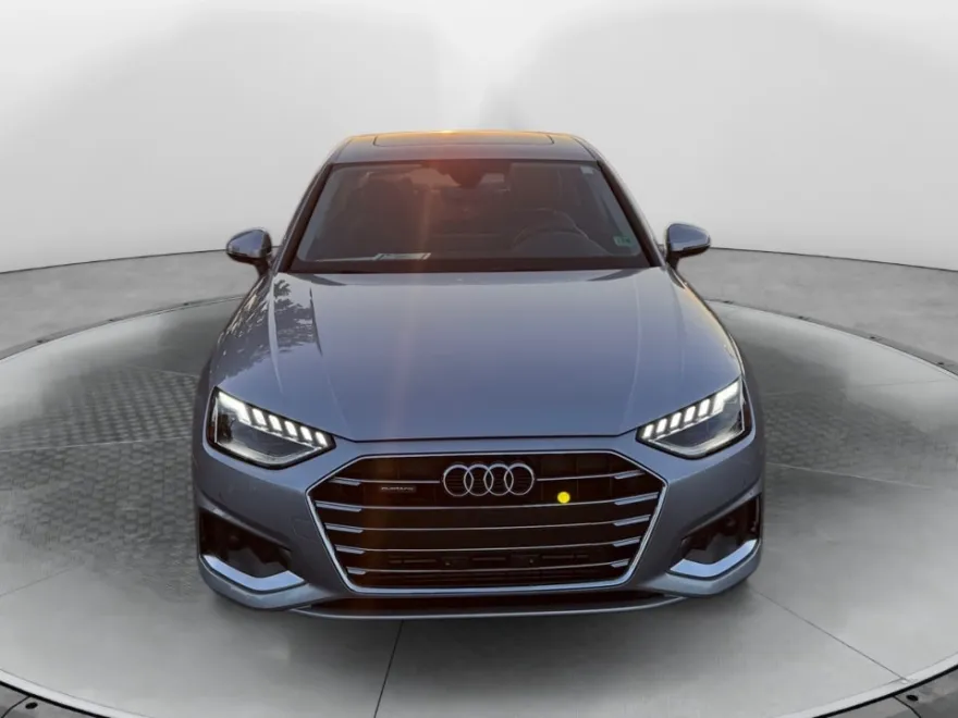 2023 Audi A4 Premium Plus 40 TFSI Quattro S line photo 1