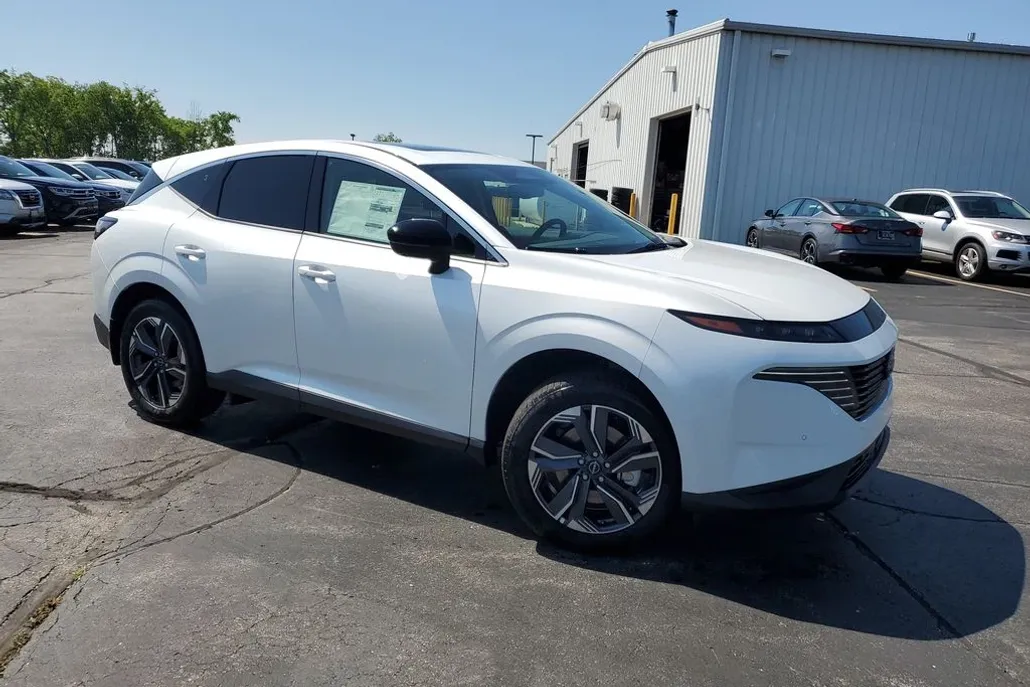 2025 Nissan Murano SL photo 1