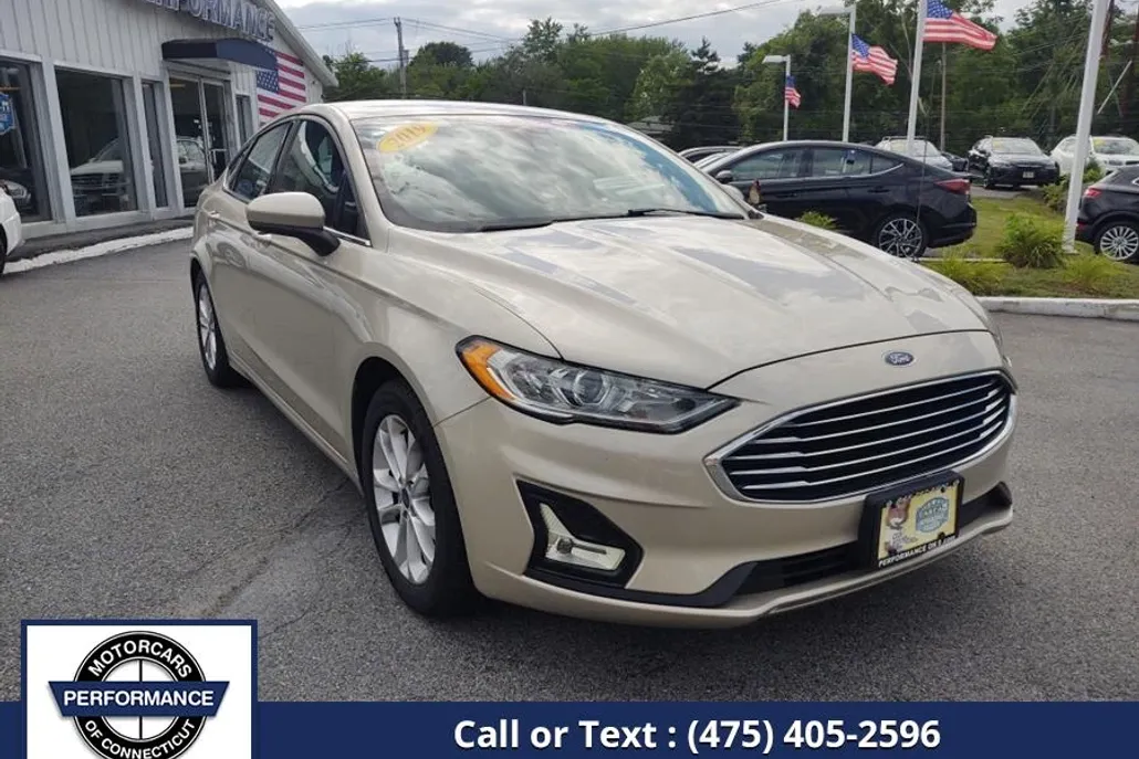 2019 Ford Fusion SE photo 1