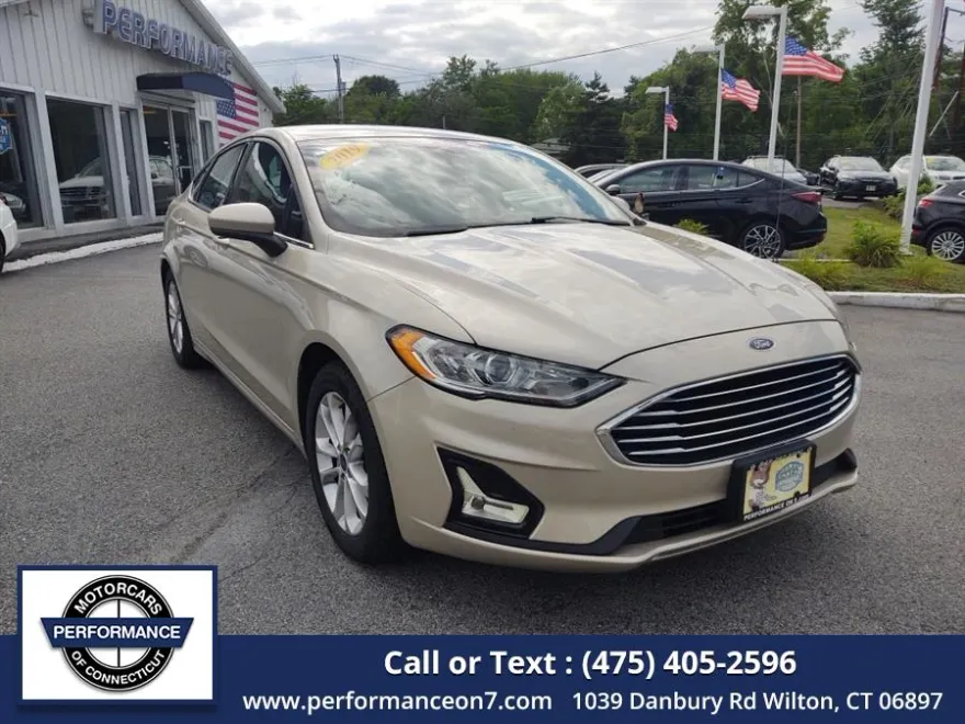 2019 Ford Fusion SE photo 1