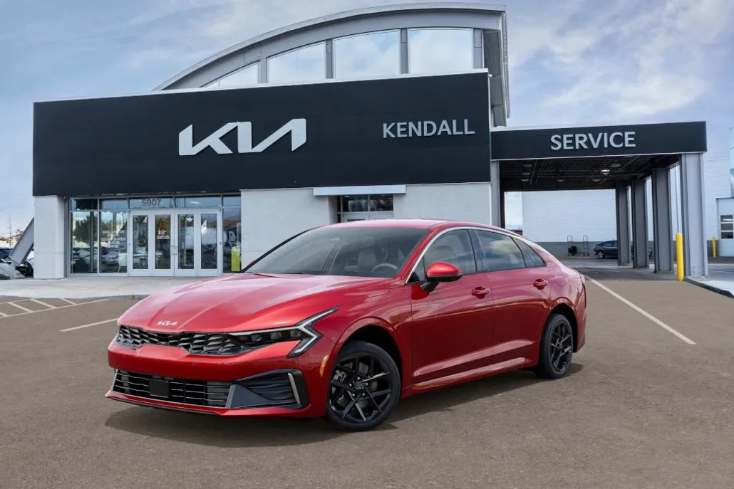 2025 Kia K5 LXS photo 1