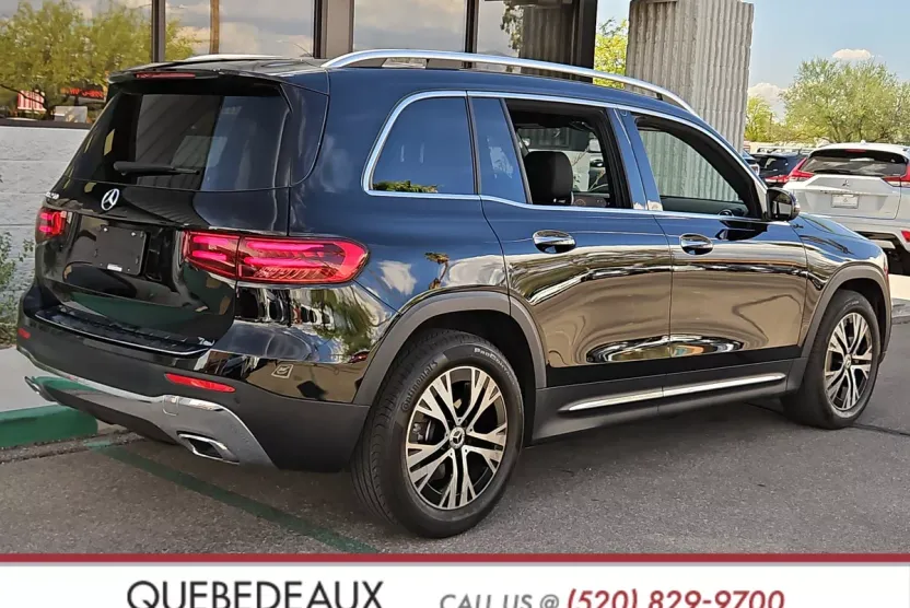2024 Mercedes Benz GLB 250 photo 1