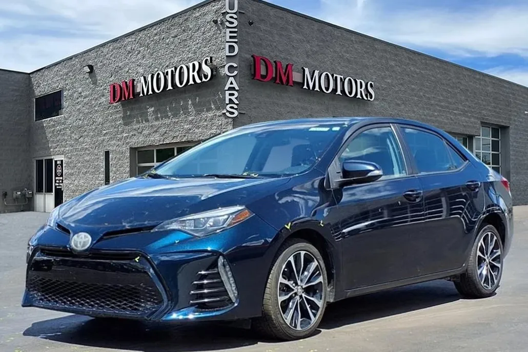 2017 Toyota Corolla L photo 1