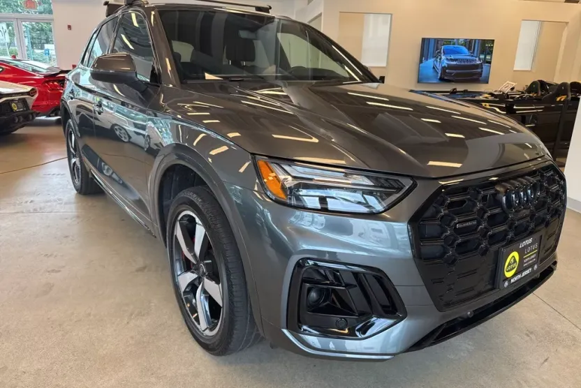 2024 Audi Q5 Premium Plus 45 TFSI S line photo 1