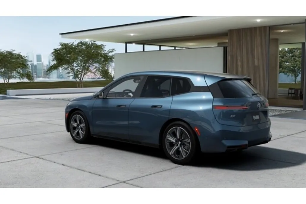 2026 Bmw iX photo 1