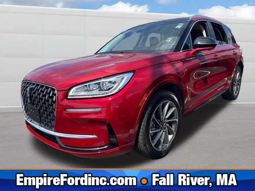 2024 Lincoln Corsair Grand Touring photo 1