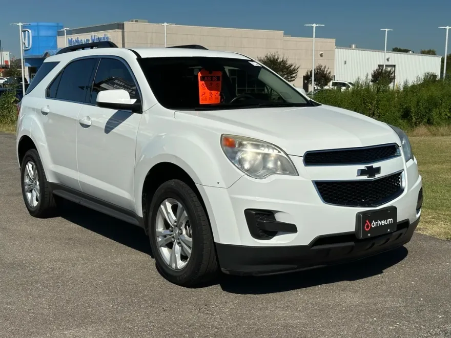 2015 Chevrolet Equinox LT photo 1