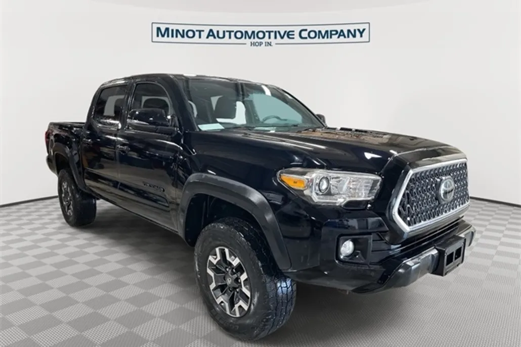 2018 Toyota Tacoma TRD Off-Road photo 1