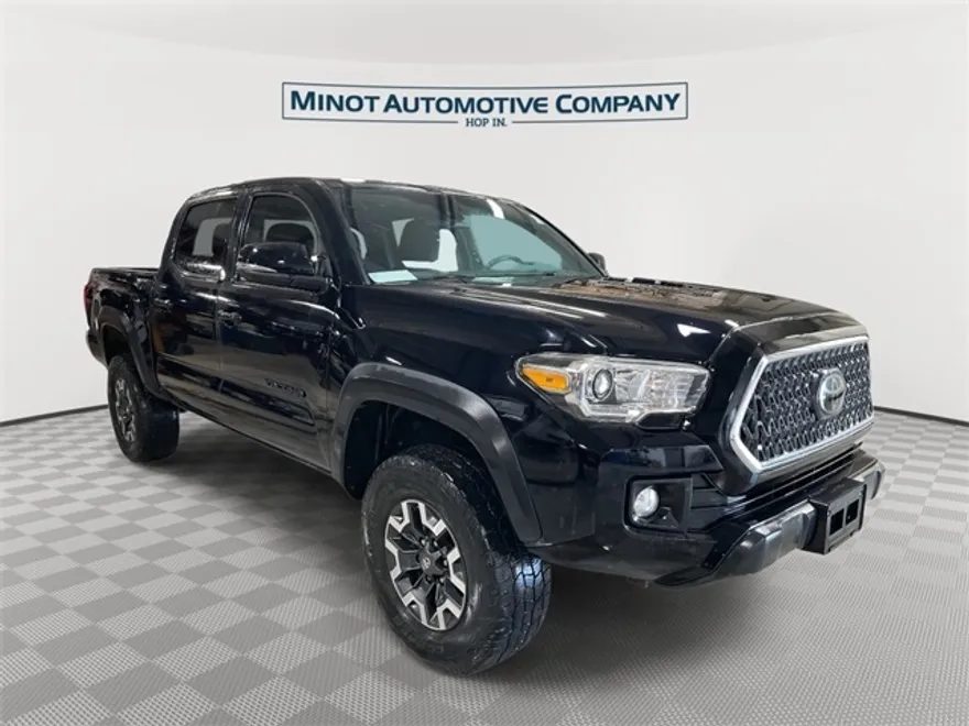 2018 Toyota Tacoma TRD Off-Road photo 1
