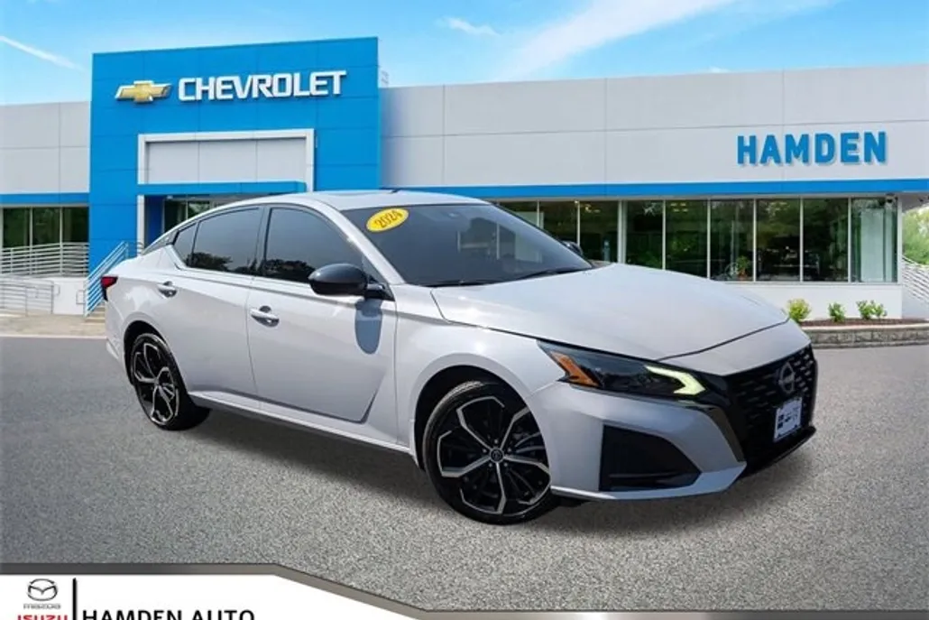 2024 Nissan Altima 2.5 SR photo 1