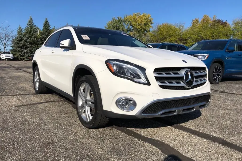 2018 Mercedes Benz GLA 250 4MATIC photo 1