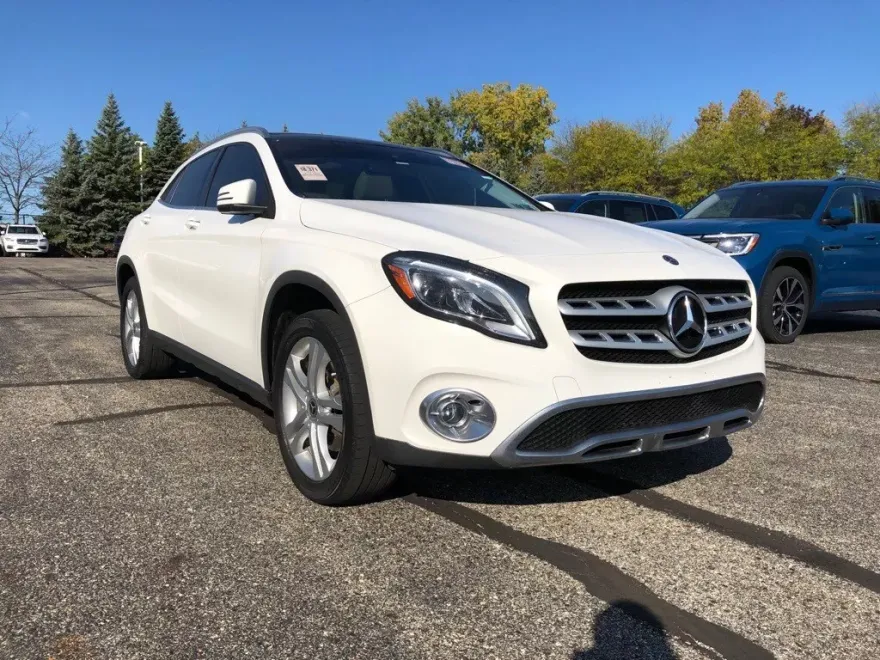 2018 Mercedes Benz GLA 250 4MATIC photo 1