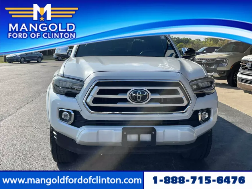 2023 Toyota Tacoma Limited photo 1