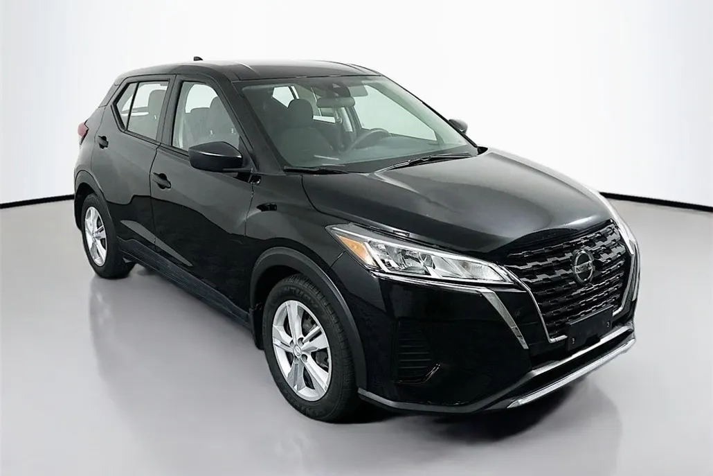 2021 Nissan Kicks S photo 1