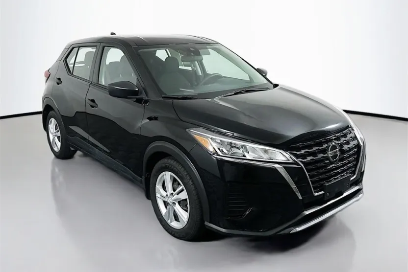 2021 Nissan Kicks S photo 1