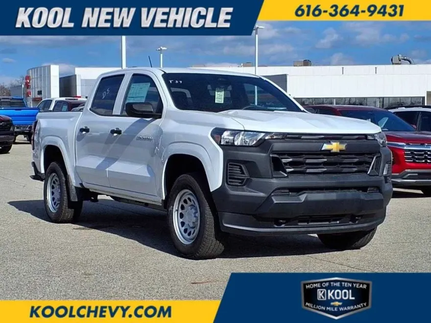 2025 Chevrolet Colorado LT photo 1