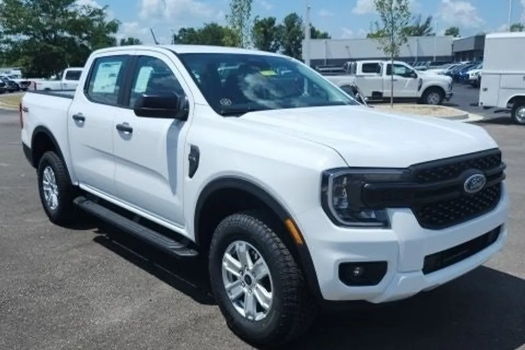2025 Ford Ranger XL photo 1