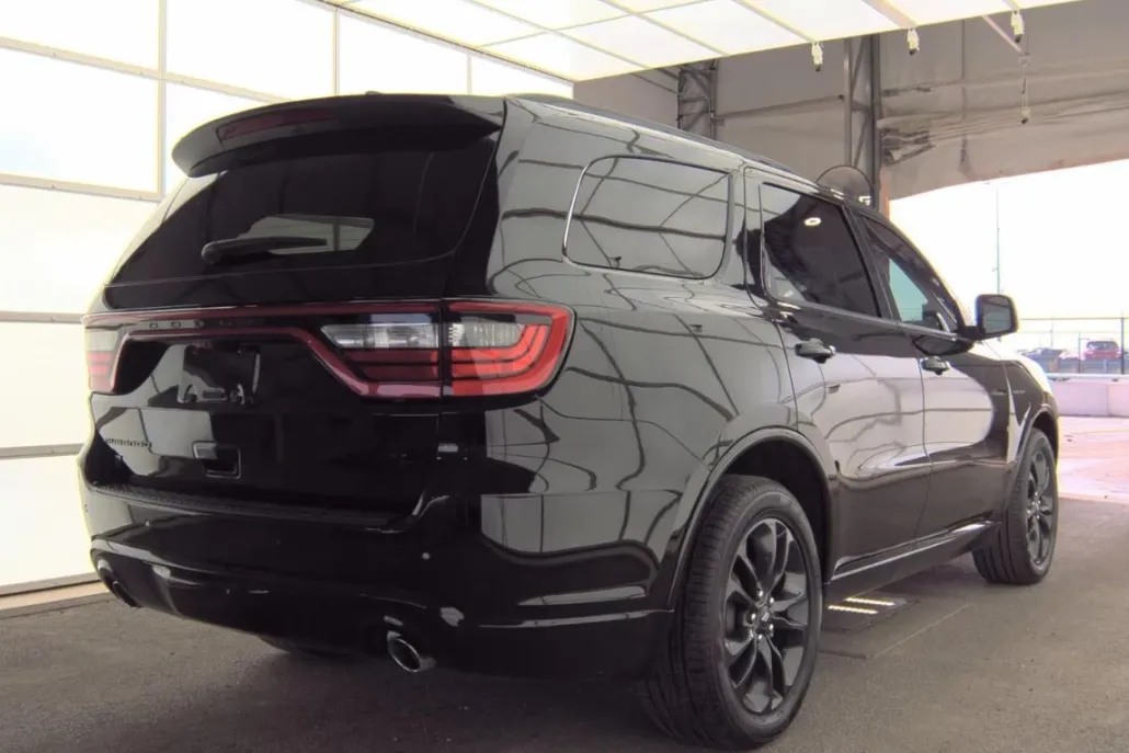 2025 Dodge Durango R/T Plus photo 1