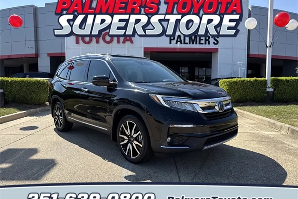 2021 Honda Pilot Touring photo 1