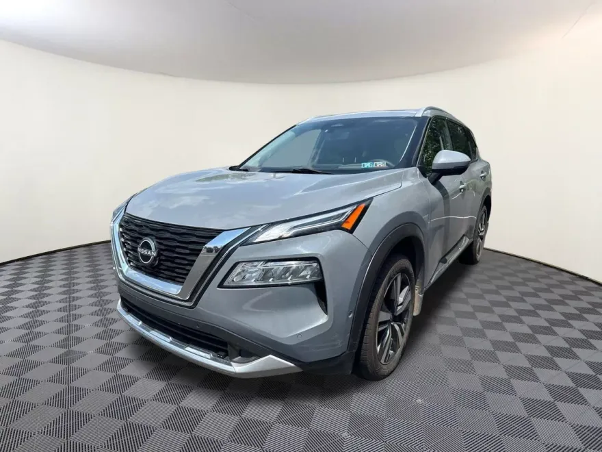 2023 Nissan Rogue Platinum photo 1