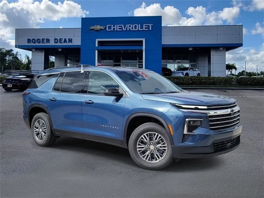 2026 Chevrolet Traverse photo 1