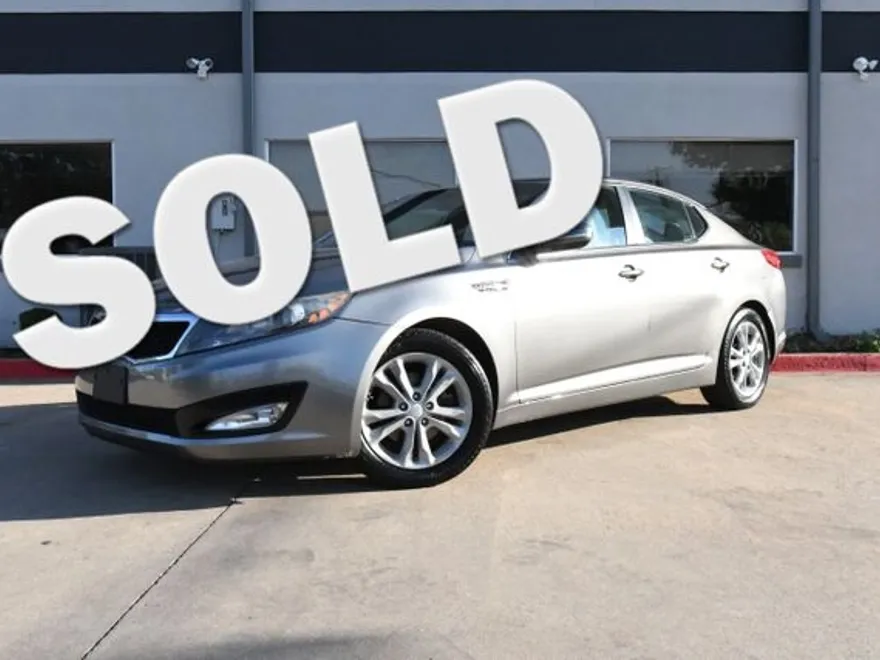 2013 Kia Optima LX photo 1