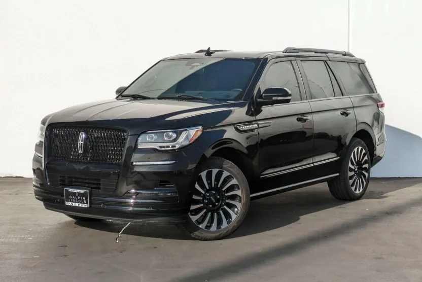 2024 Lincoln Navigator Reserve photo 1