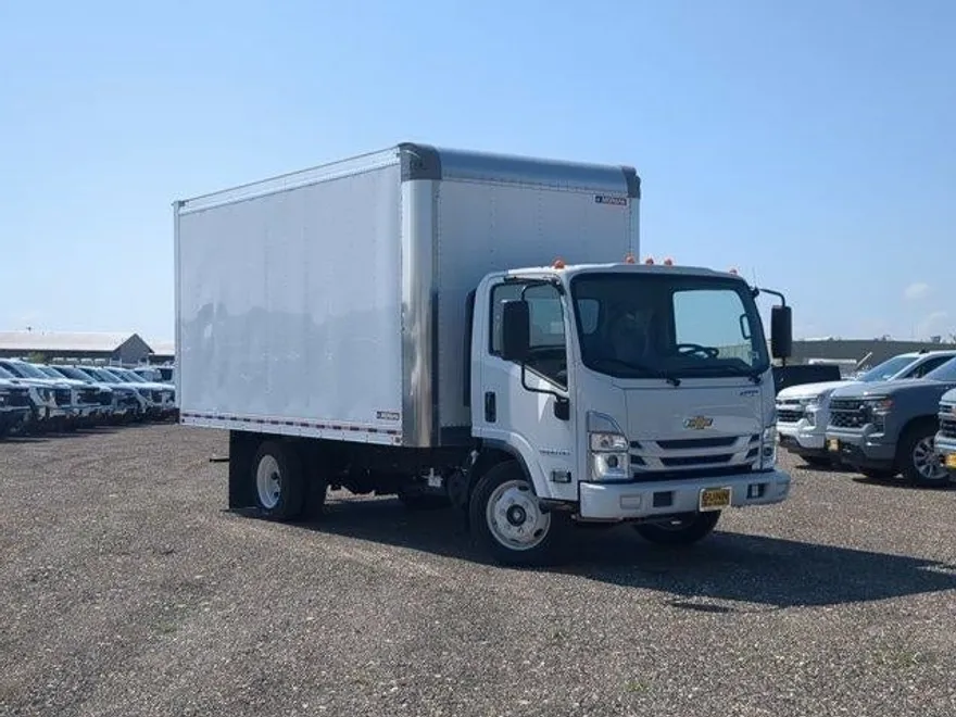 2024 Chevrolet Silverado 4500HD photo 1
