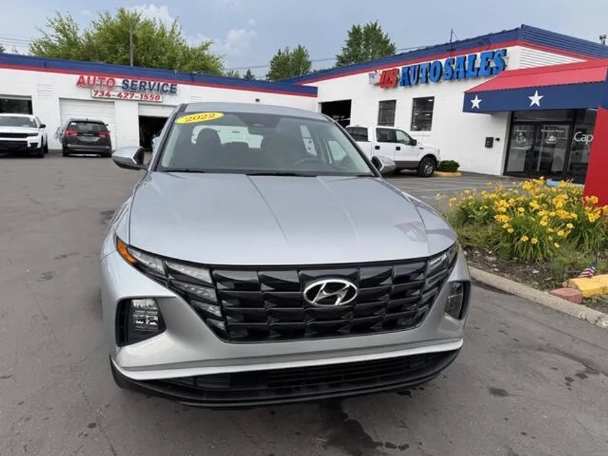 2022 Hyundai Tucson SE photo 1