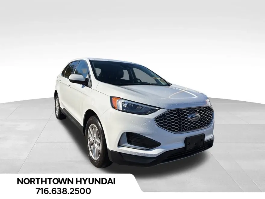 2023 Ford Edge SEL photo 1