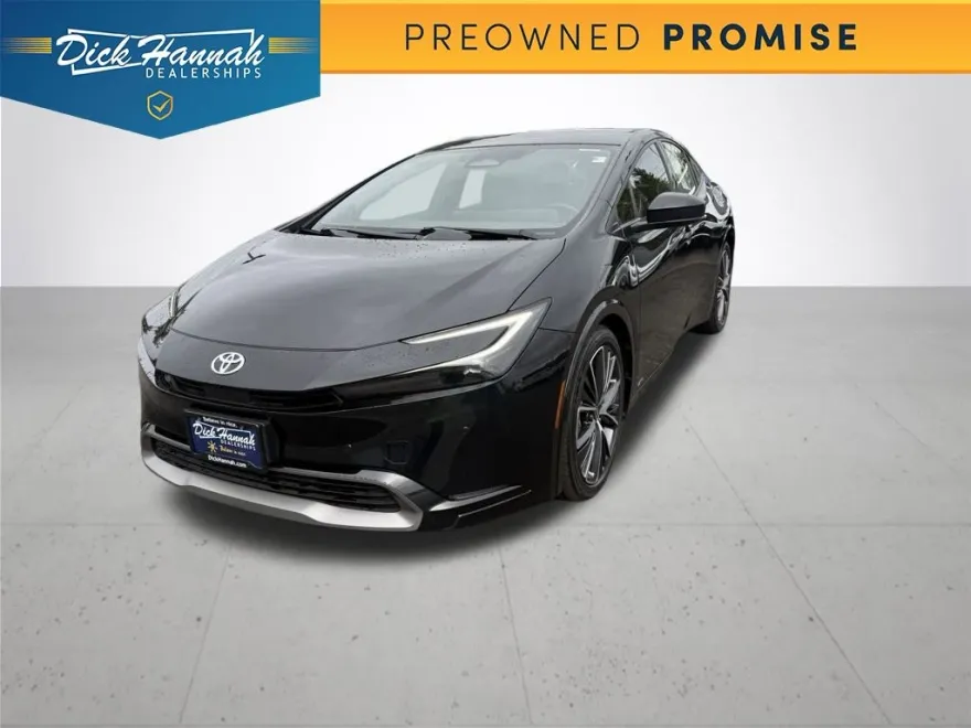 2023 Toyota Prius Limited photo 1