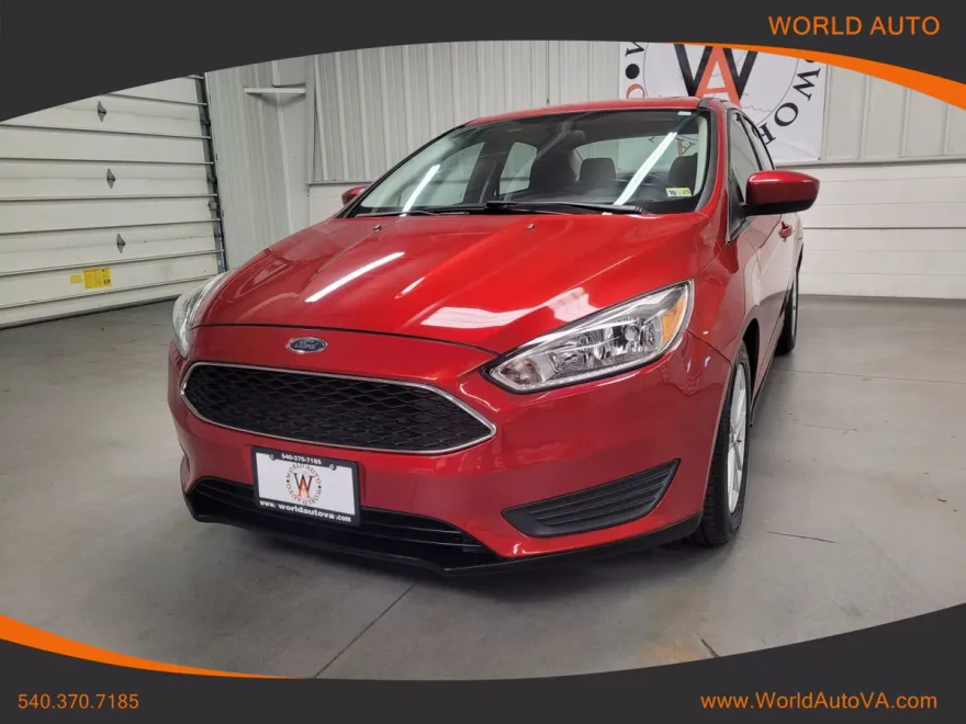 2018 Ford Focus Sedan photo 1
