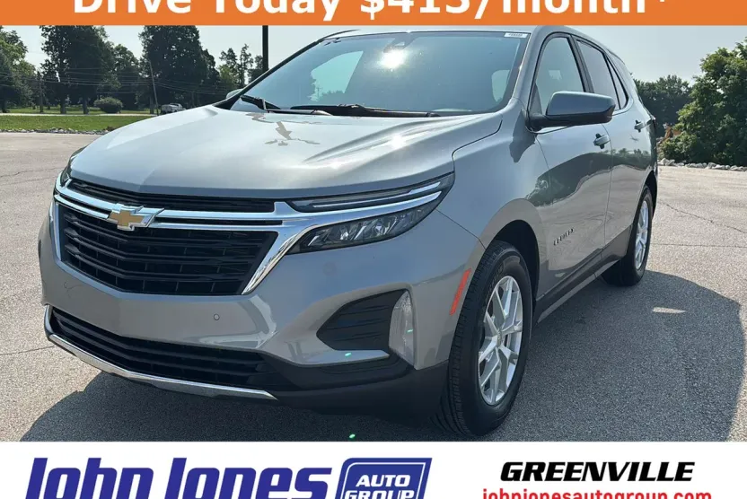 2023 Chevrolet Equinox LT photo 1