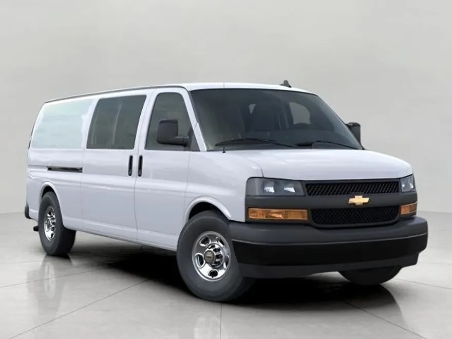 2025 Chevrolet Express Cargo 3500 Base photo 1