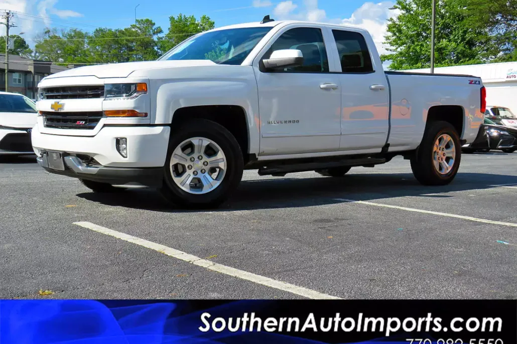 2018 Chevrolet Silverado 1500 photo 1