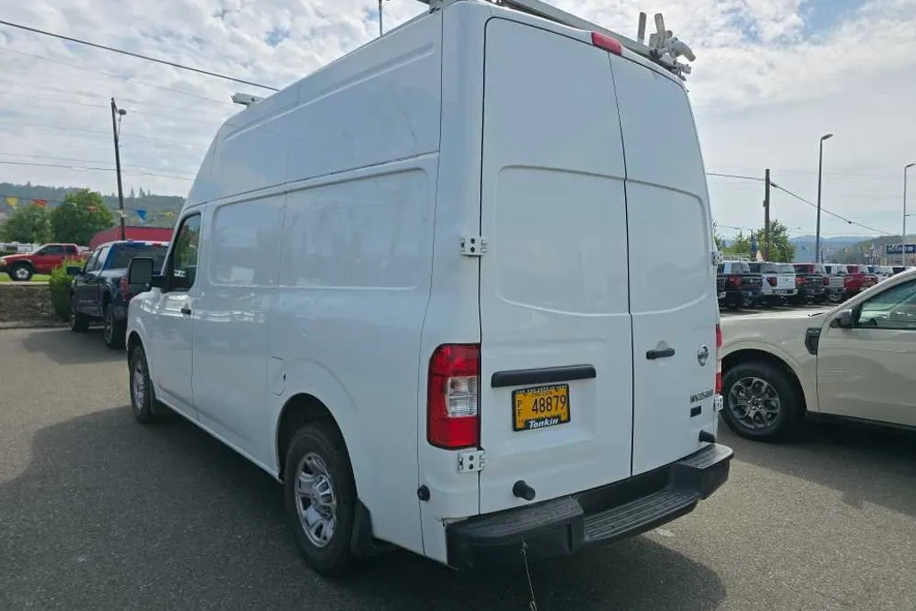 2013 Nissan NV1500 photo 1