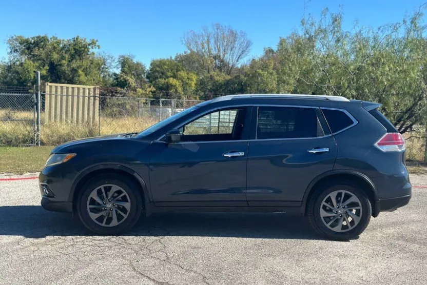 2016 Nissan Rogue S photo 1