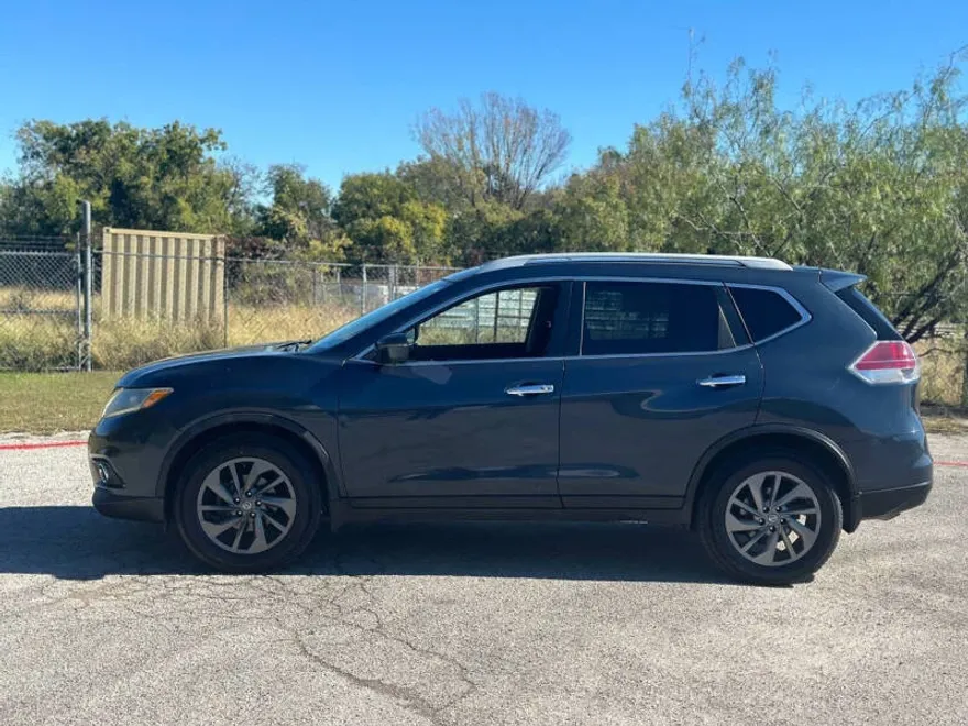 2016 Nissan Rogue S photo 1